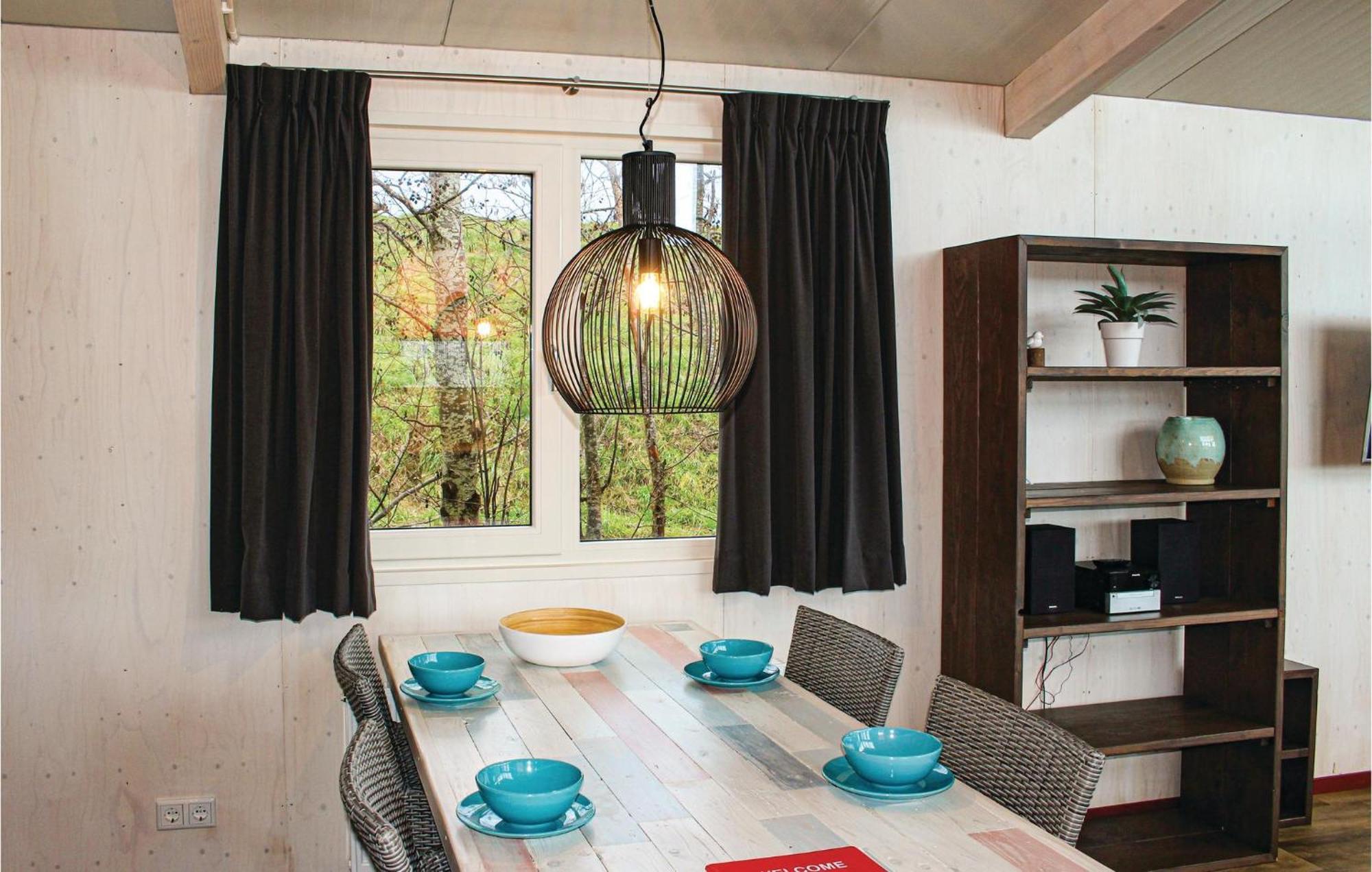 Beautiful Home In Sint-Annaland With Wifi Exteriör bild